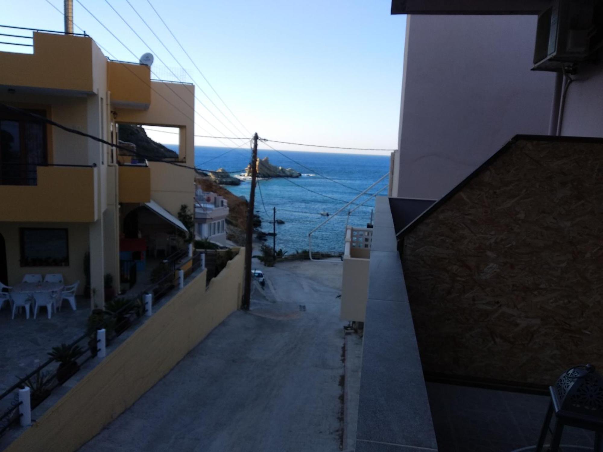 Mades Magic Place Agia Pelagia Екстериор снимка